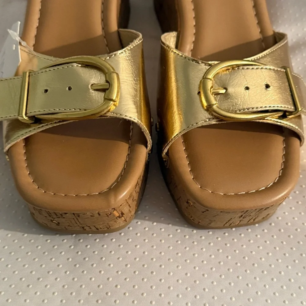 Time and Tru‎ Metallic Gold Wedge Sandals Cork Platform Women’s Size 6 New